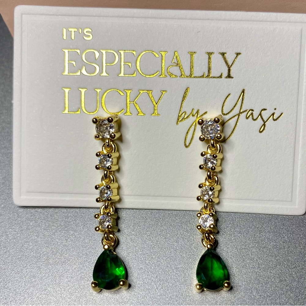 New in box! Gold dangle earrings